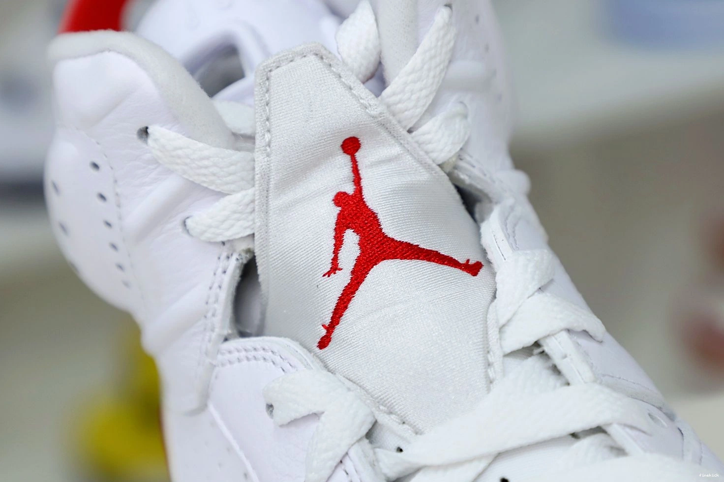 AIR RED OREO JORDAN 6 1203